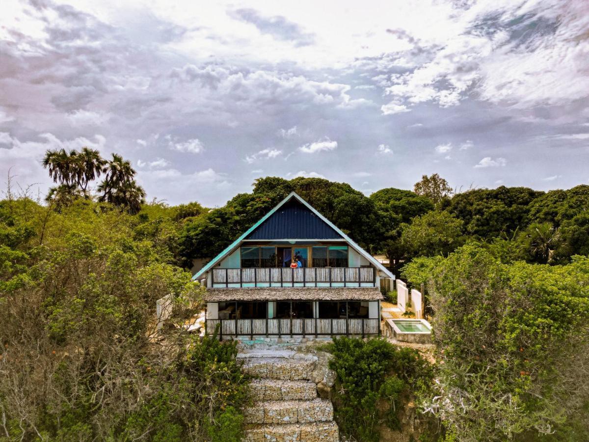 The Overhang Dar es Salaam Exterior foto